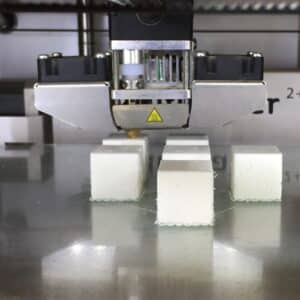 Impression 3d, cubes de fêta réalistes, agence La Major. Solution sur mesure, production fablab, Make it Marseille