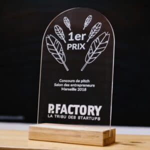 conception, trophées personnalisés, gravure laser, usinage numérique, sur mesure, Make it Marseille, Pfactory