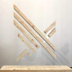 fabrication et design de logo sur socle compleval make it marseille