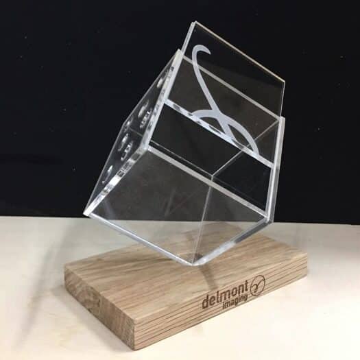 presentoirs et supports de communication make it marseille delmont imaging