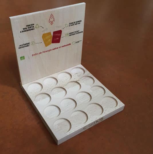 cosmos-energie-presentoir-sur-mesure-cnc-laser-realisation-make-it-marseille1