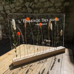 PLV durable - l essence des notes - fabrication de plv ecoresponsable - marseille- conception de plv durable - fabrication fablab - plv sur mesure