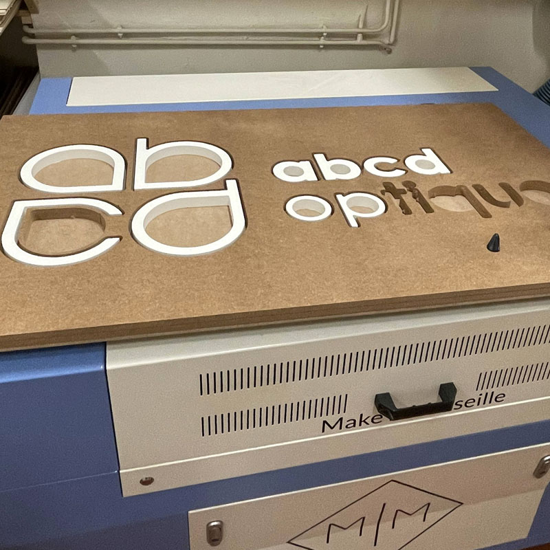 fabrication-d-enseigne-sur-mesure-make-it-marseille