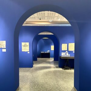 fabrication et pose d'agencement, collab makers, découpe cnc, makerspace, scénographie exposition, agencement scénographique